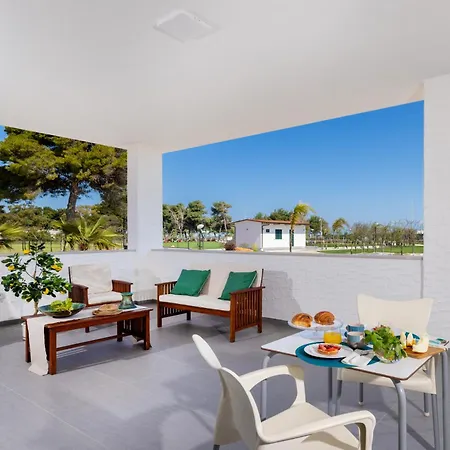 Дом отдыха Villa Sul Mare Con Lido Lungomare Mattei A Vieste Вьесте